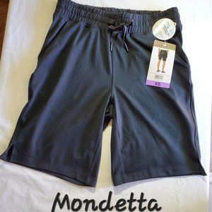 MONDETTA Ladies Active Bermuda Black Short, Size XS